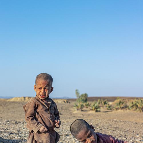 Children and autumn crisis of water shortage