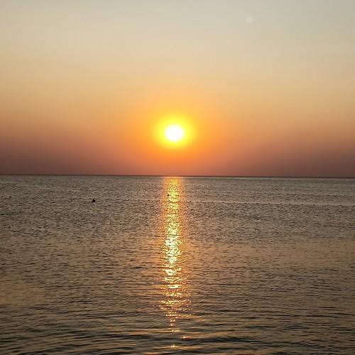 Закат на черном море
