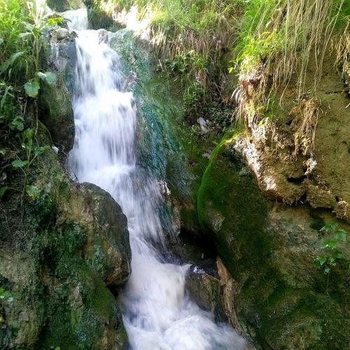 Some natural fountain