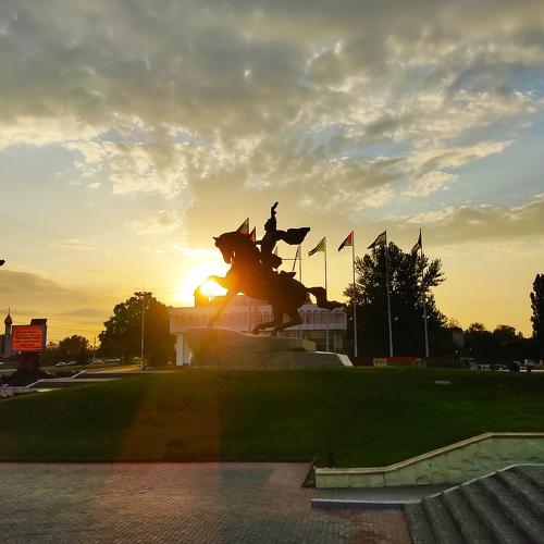 Памятник Суворову в городе Тирасполь