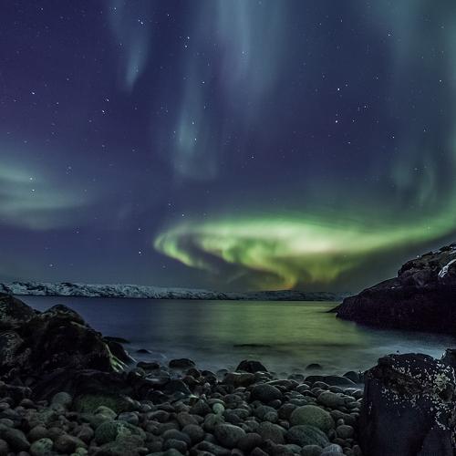 Северное сияние над Баренцевым морем