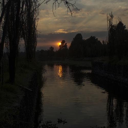 atardecer en el lago