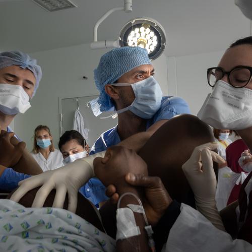 Twins difficult birth