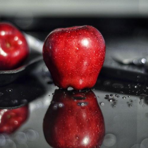 Apple to my eye