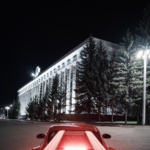 911