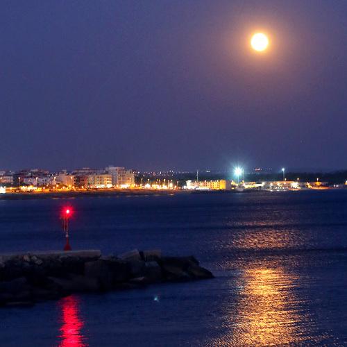 Red Moon