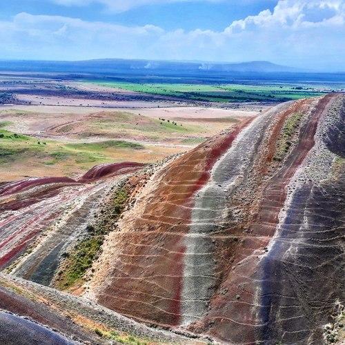 Colour Mountains