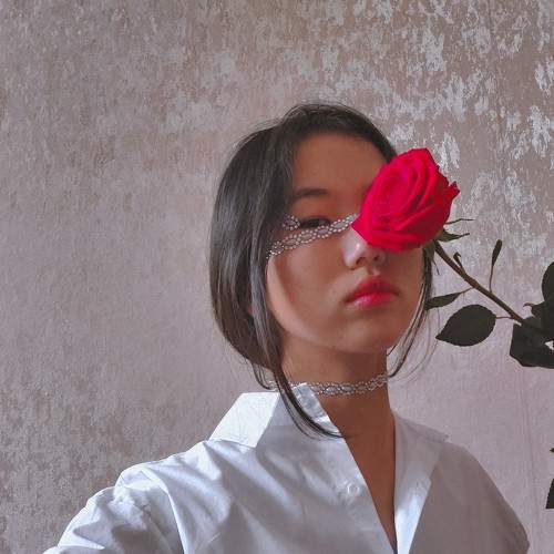 Rose woman