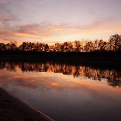После заката. Вода.