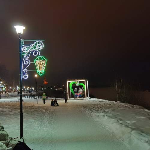 Зимний вечер на набережной