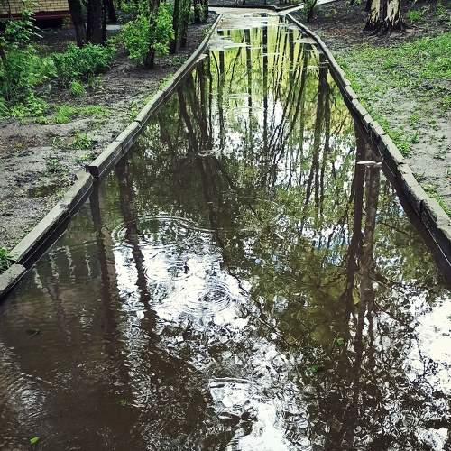 Апрель
