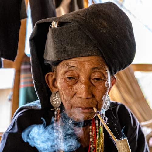 Burmese Akhe woman