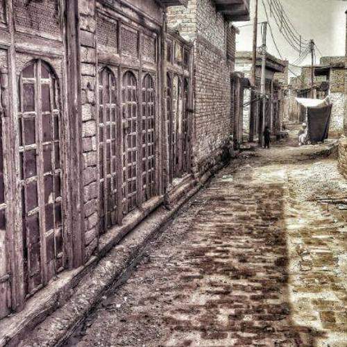 Main Bazar of Teri where Hindu Saint Guru Parmahans is burried