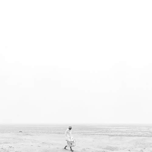 THE WHITE DESERT PATH