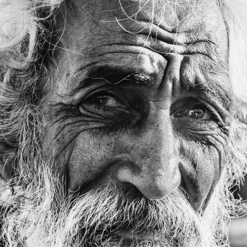 The eyes talking