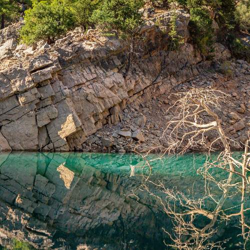 Green Canyon's Mirror