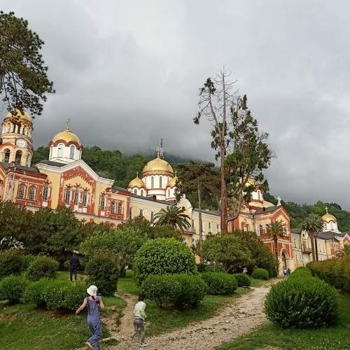 Дорога в монастырь
