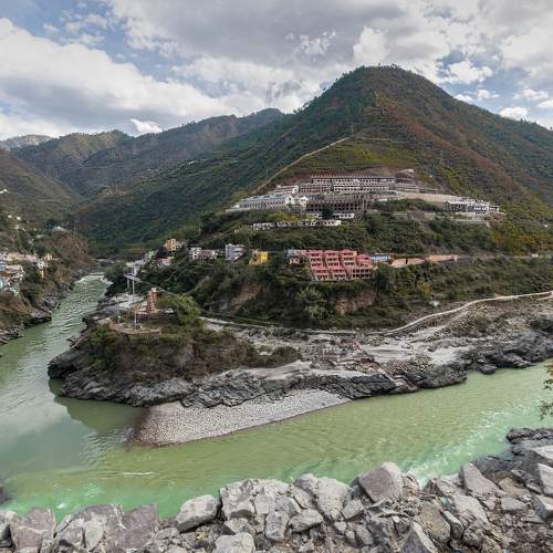 Devproyag-(Alaknanda & Bhagirathi river meet point)