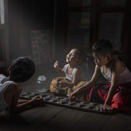 STAY AT HOME : RAY OF HOPE