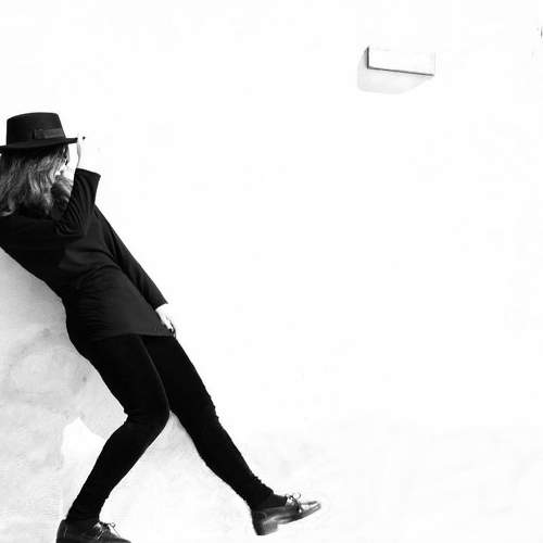 Woman with hat