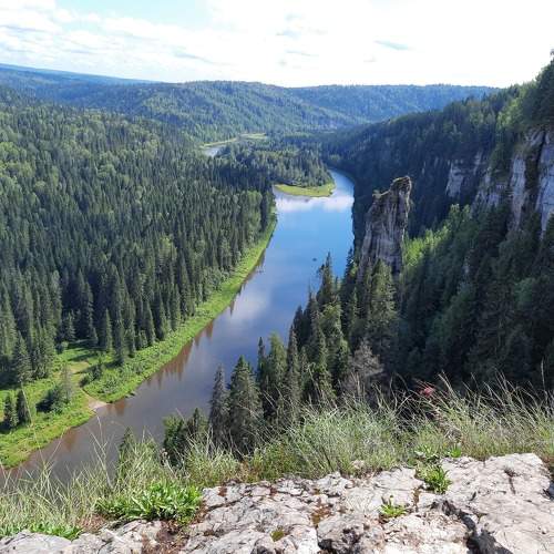 Река Усьва и Чёртов палец