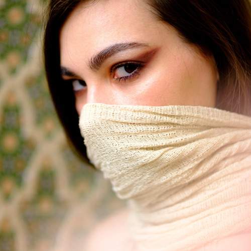 Look of the independent woman