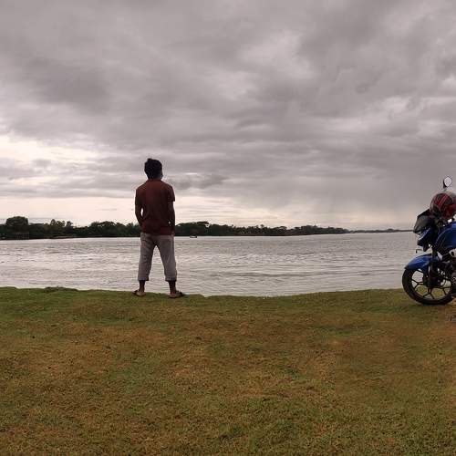 The place where the Sky, River, Grass stay together.