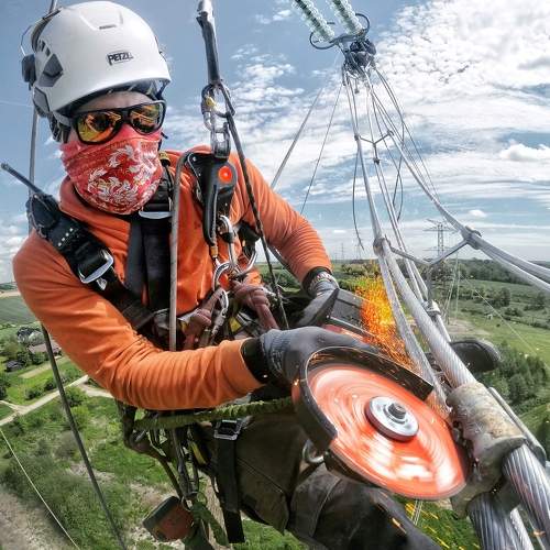 Rope Access vs Powerlines