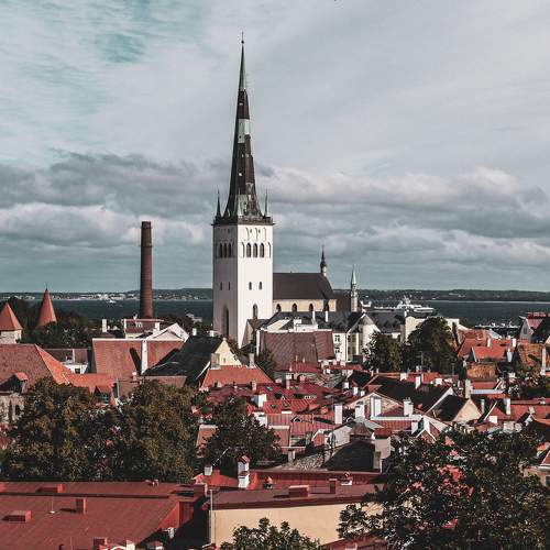 Tallinn: yesterday, today, tomorrow