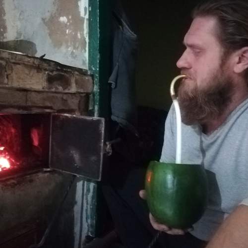 У очага...