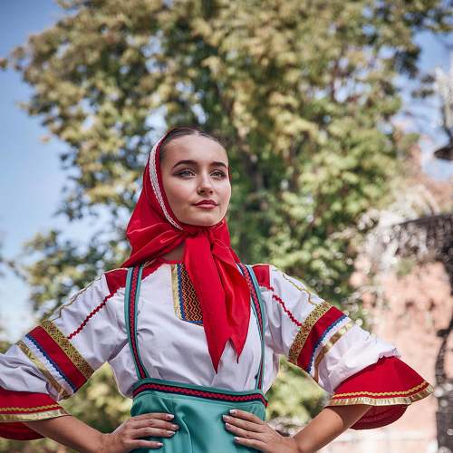 Нина - Народник