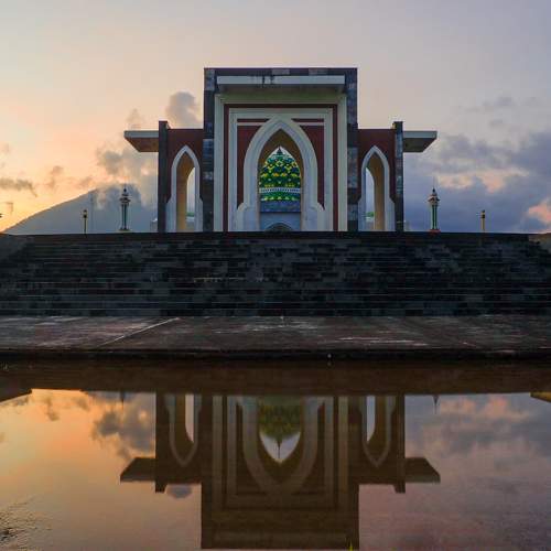 Gerbang masjid