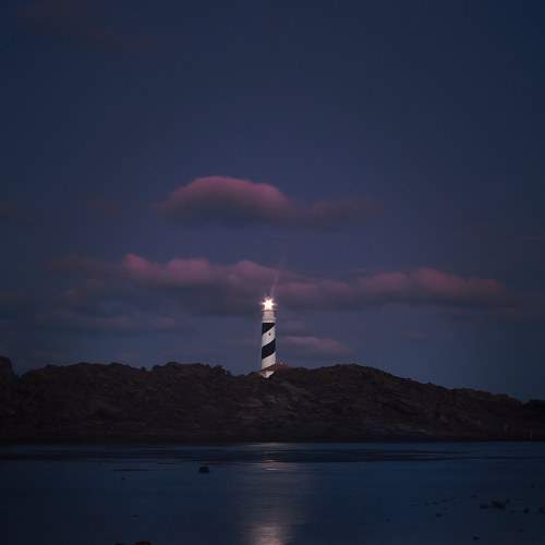 Reflection in the sea