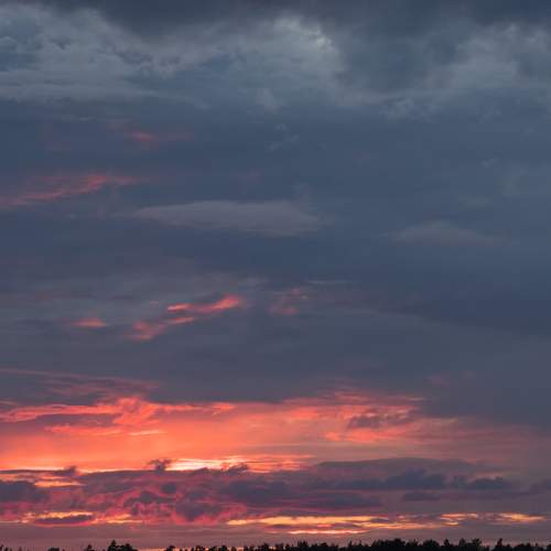 Dramatic sunset sky. Cloudy sky as a background. — Photo