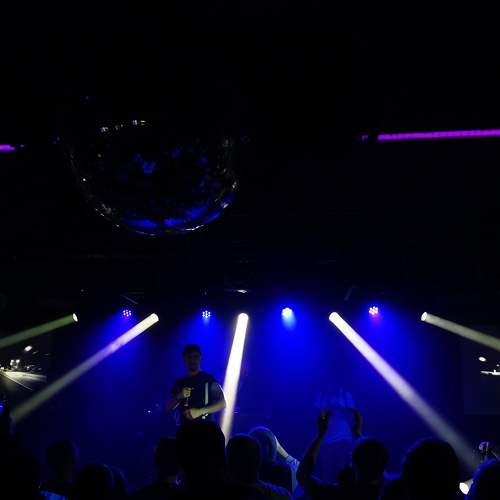 Photo #6996200