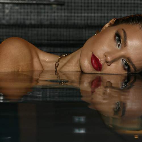 Magic of the reflection