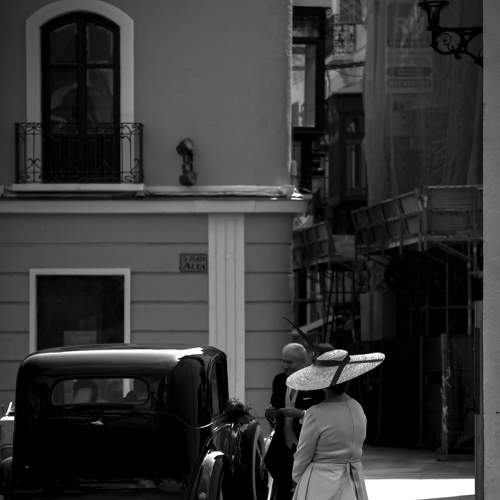 Ne fais pas attendre une femme