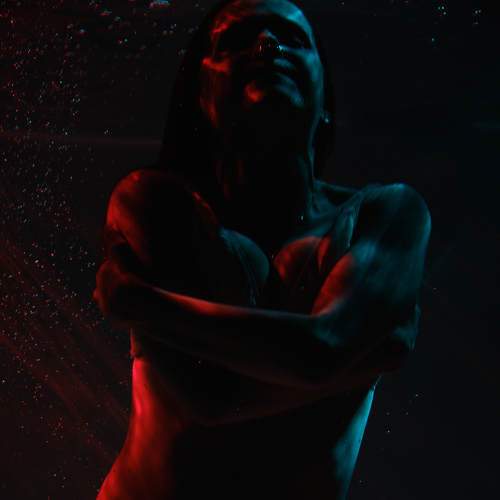 Woman portrait underwater