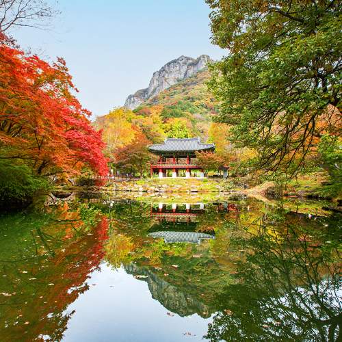 Autumn of BeaKyangsa Temple