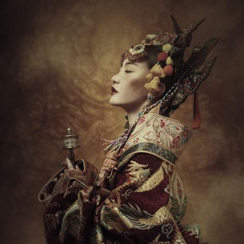 Tibetan women