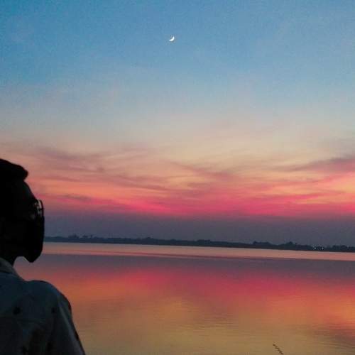 Best sunset time with Moon