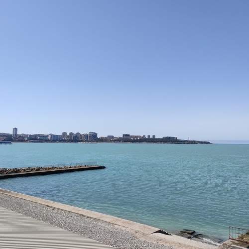 Лазурное море.