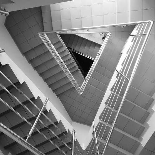 The abyss in architecture
