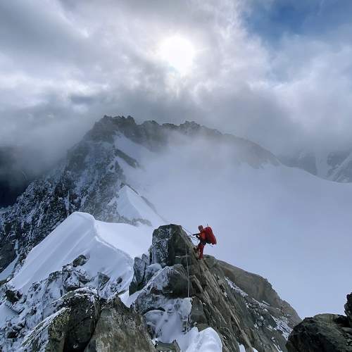 No fear! On the way to the top of Beluga mountain..