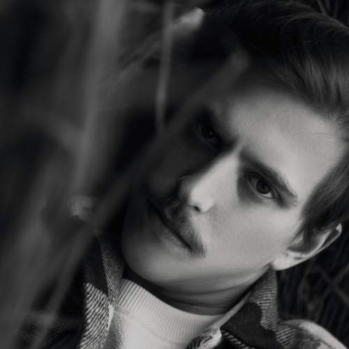 Photo #7676603