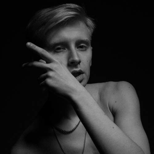 Photo #7714574