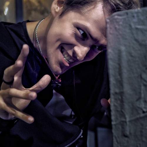 Photo #7716802