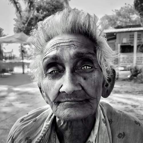 POVERTY IN INDIA.
