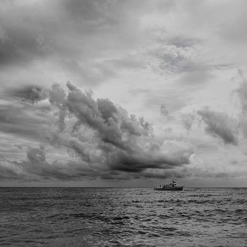 Море