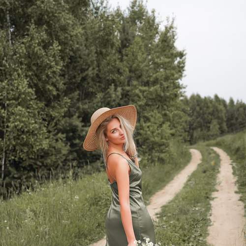 Photo #7885638